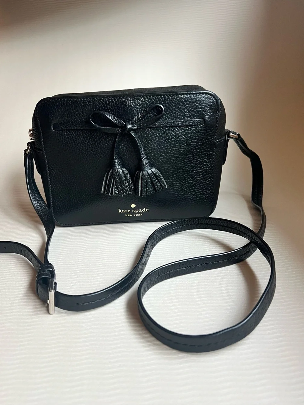 Kate Spade New York Hayes Street Arla Crossbody Bag – Black